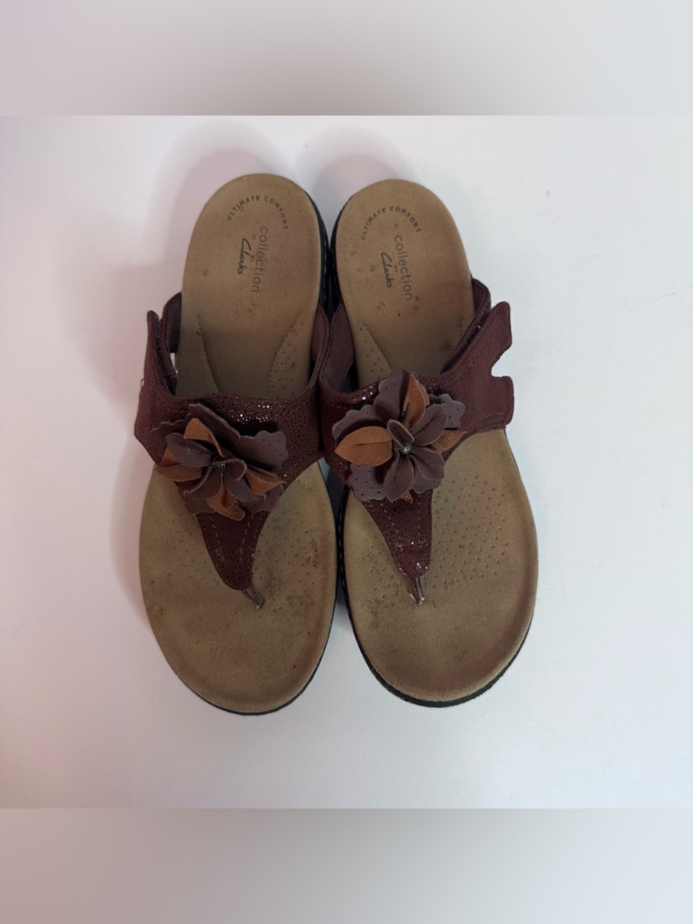 Clark’s Laurieann Gema Brown Flower Sandals Size 8.5 Hook & Loop Closure